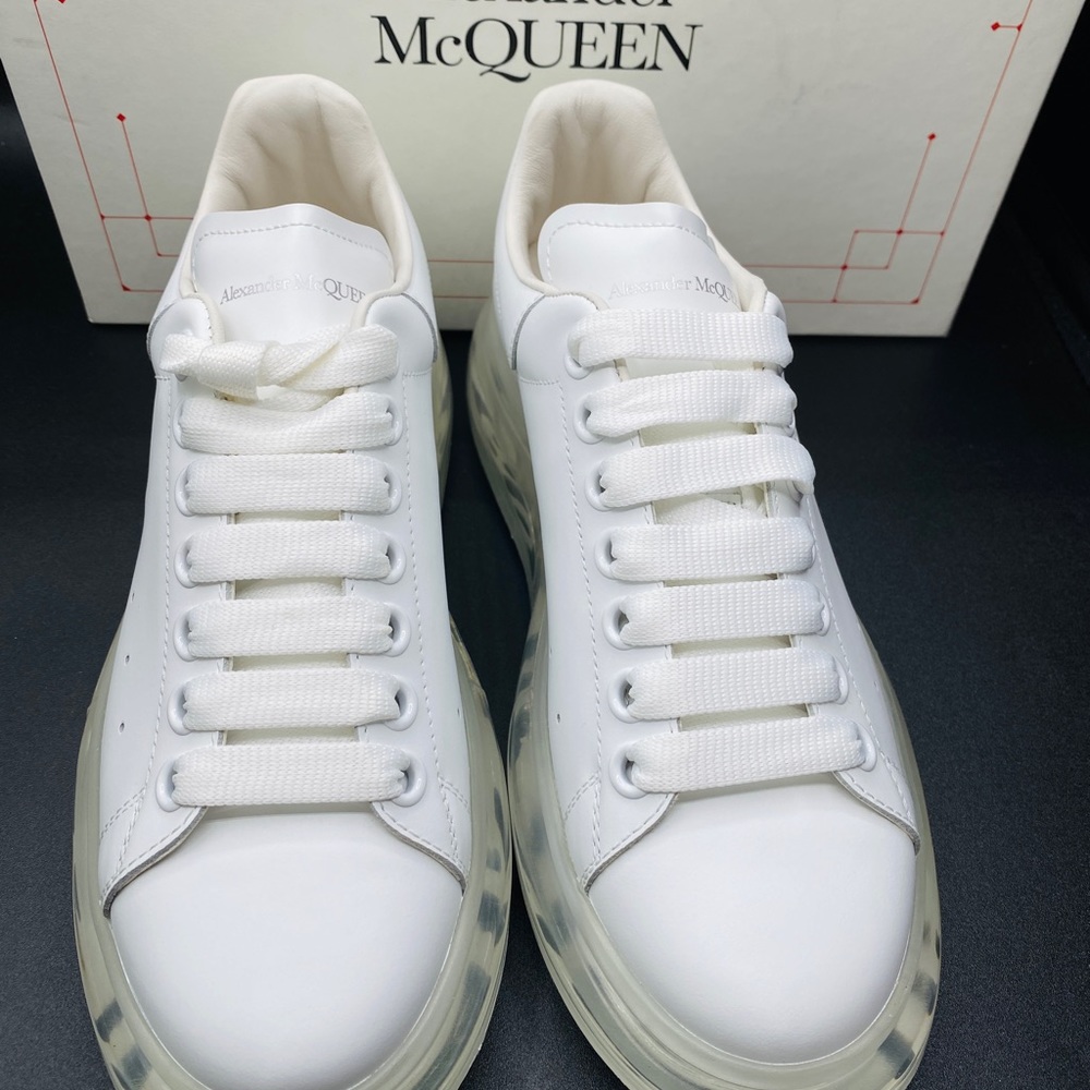 💎Host Pick💎Alexander McQueen Women’s Oversized Sneakers Size 9 NWB AUTHENTIC